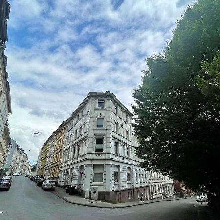 Elsasser Haus - 2 Zimmer, 4 Betten, 5 Personen, Kontaktloses Einchecken, Netflix 부퍼탈 외부 사진